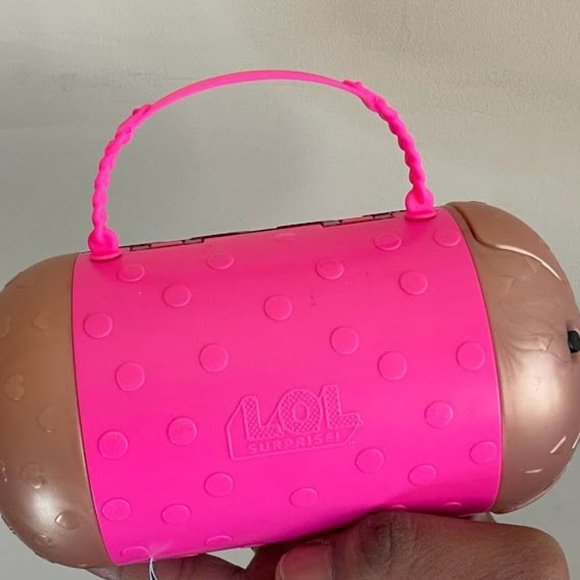 2 LOL Surprise Capsules - One Doll - Picture 4 of 9